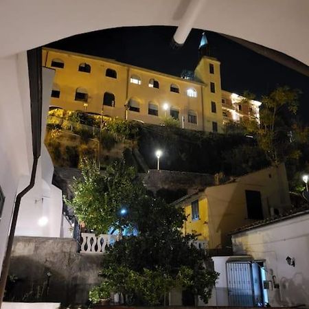 Hippocratica Salerno Exterior foto
